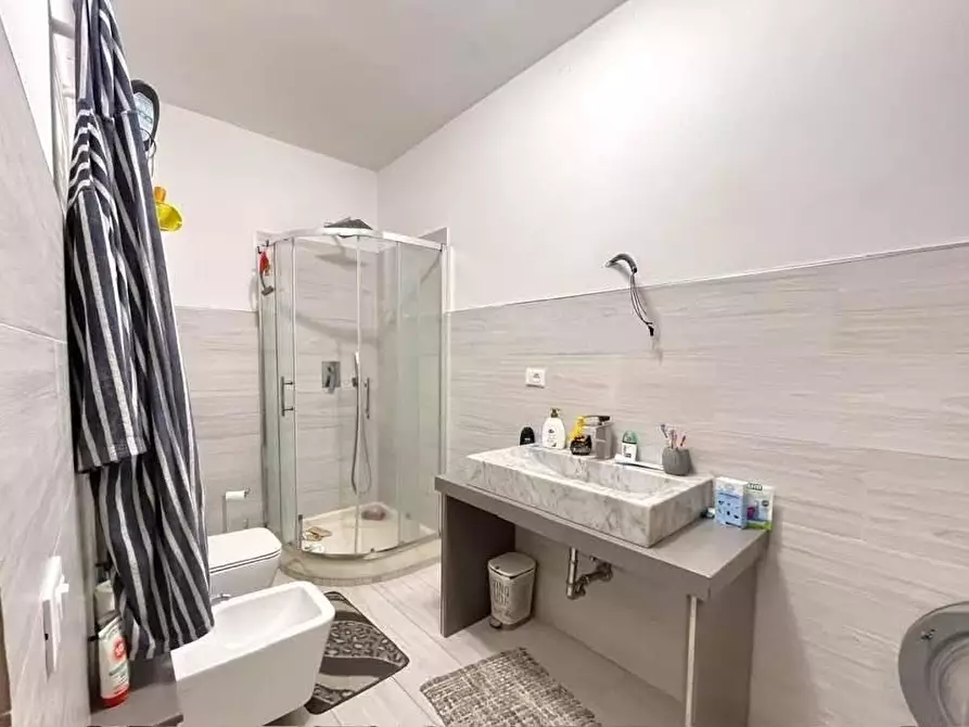 Immagine 24 di Villa in vendita  a Carrara