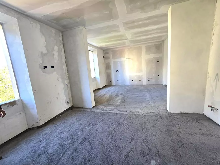 Immagine 11 di Mansarda in vendita  a Poggibonsi