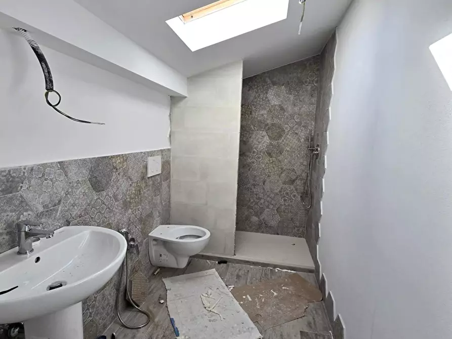 Immagine 6 di Mansarda in vendita  a Poggibonsi