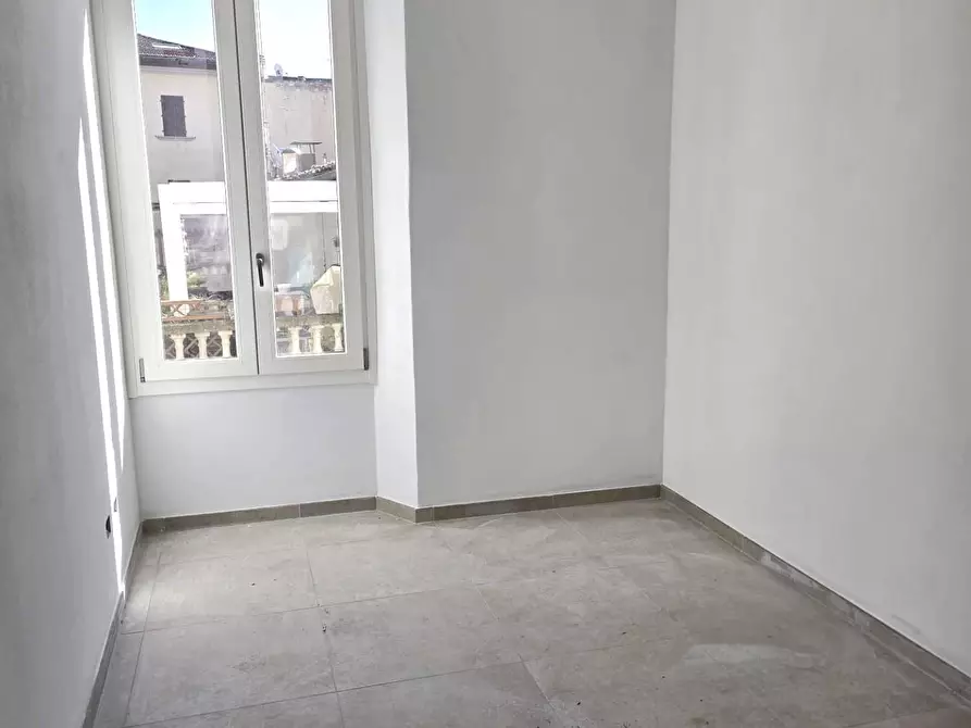 Immagine 7 di Mansarda in vendita  a Poggibonsi