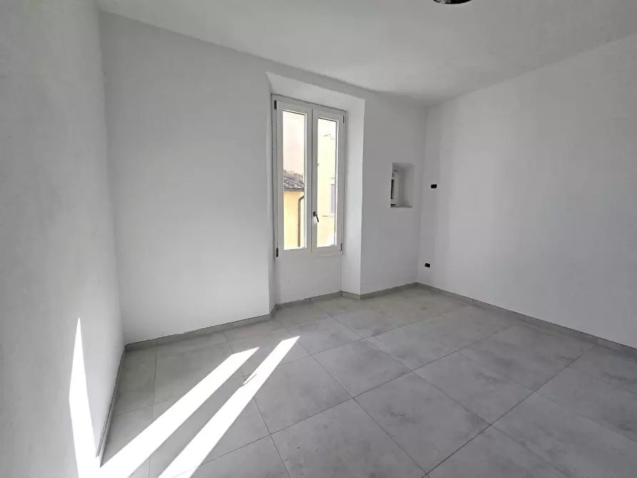 Immagine 8 di Mansarda in vendita  a Poggibonsi