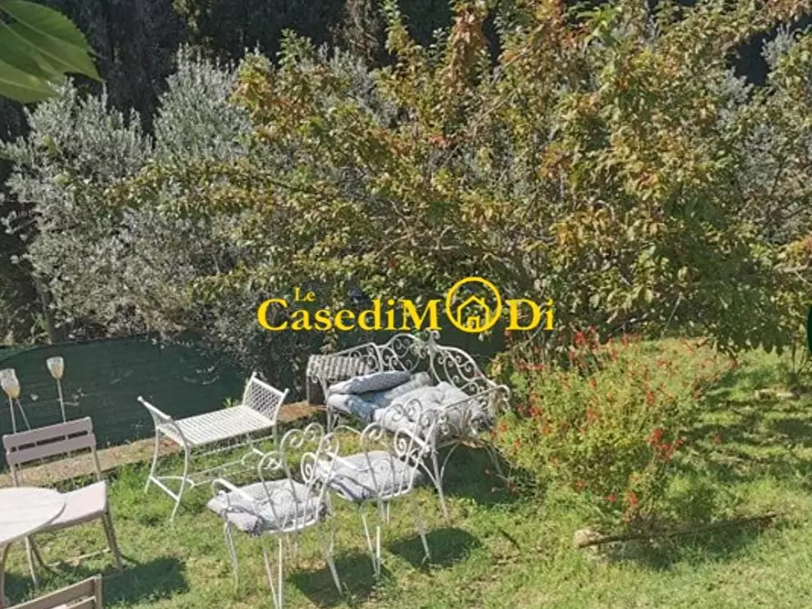 Immagine 4 di Casa bifamiliare in vendita  a Collesalvetti