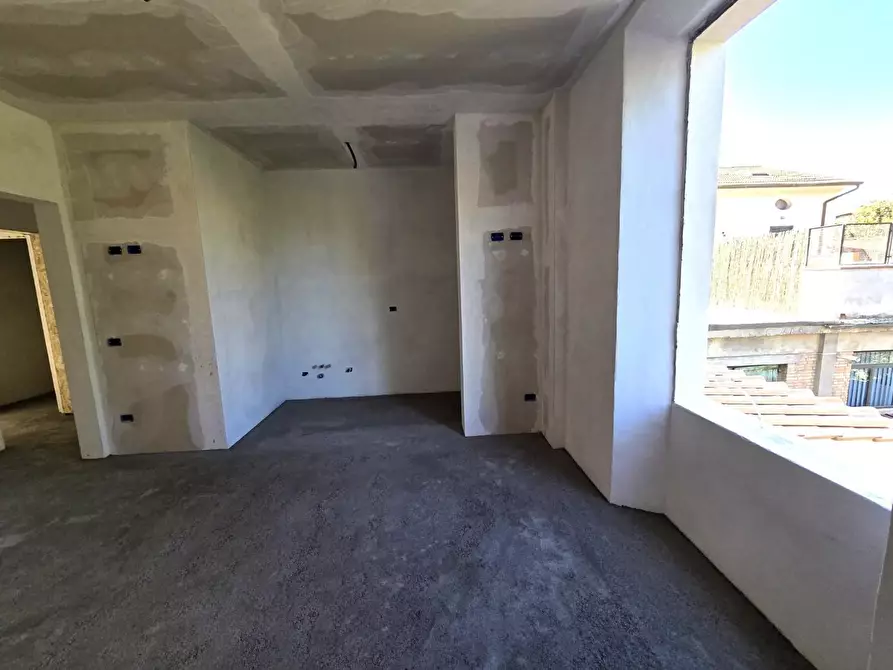 Immagine 8 di Mansarda in vendita  a Poggibonsi