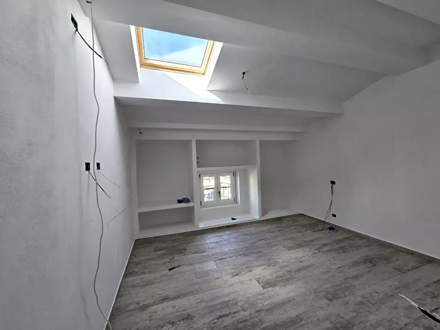 Immagine 6 di Mansarda in vendita  a Poggibonsi