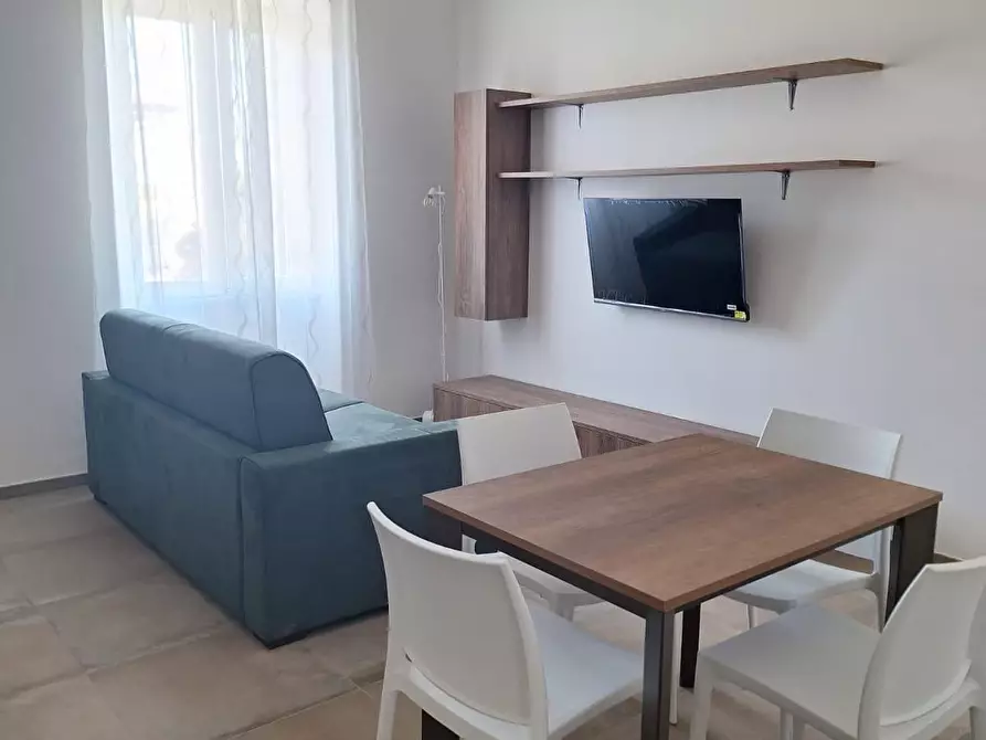 Immagine 2 di Appartamento in affitto  a Carrara