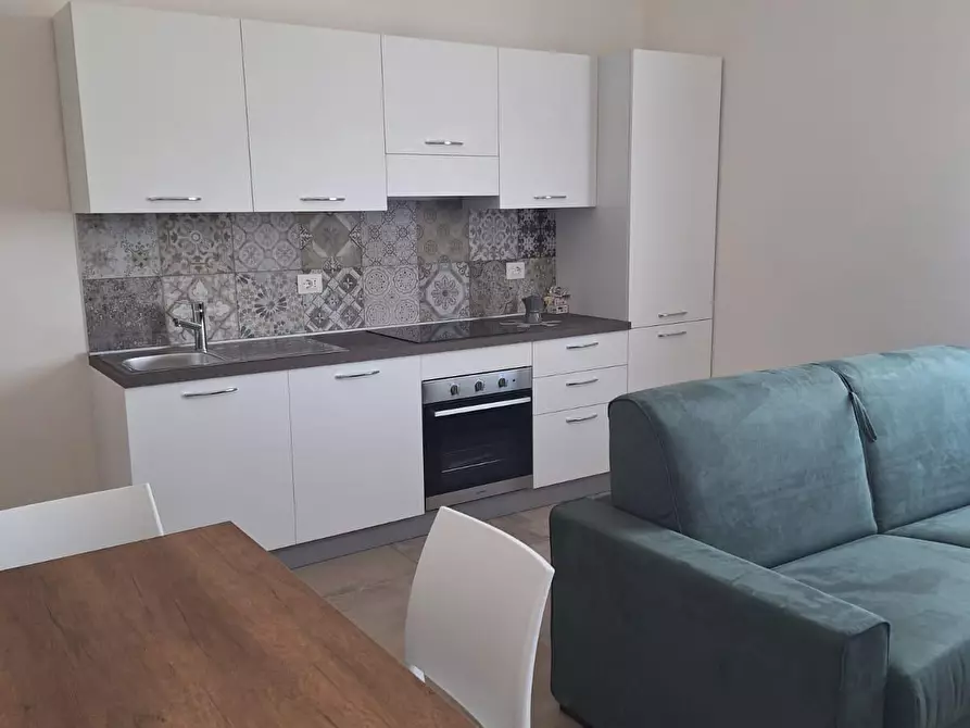 Immagine 1 di Appartamento in affitto  a Carrara