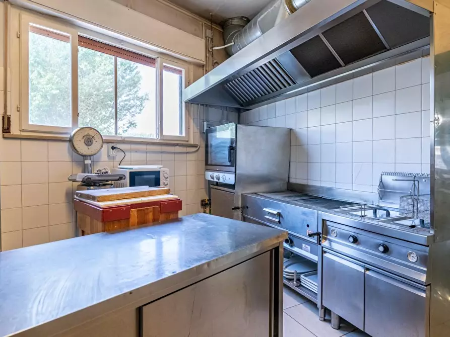 Immagine 93 di Bar / Ristorante in vendita  a Vecchiano