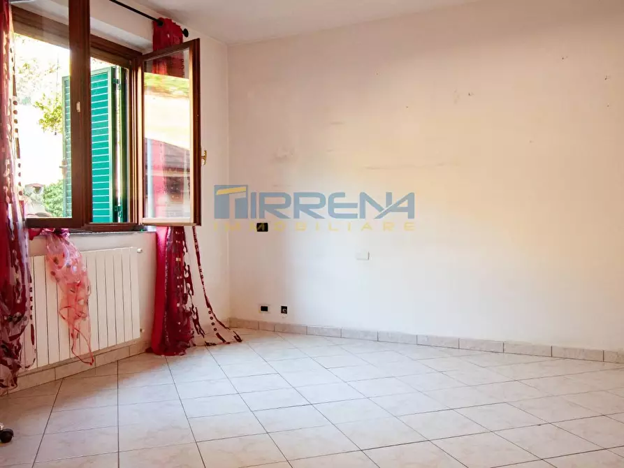 Immagine 4 di Villetta a schiera in vendita  a Collesalvetti