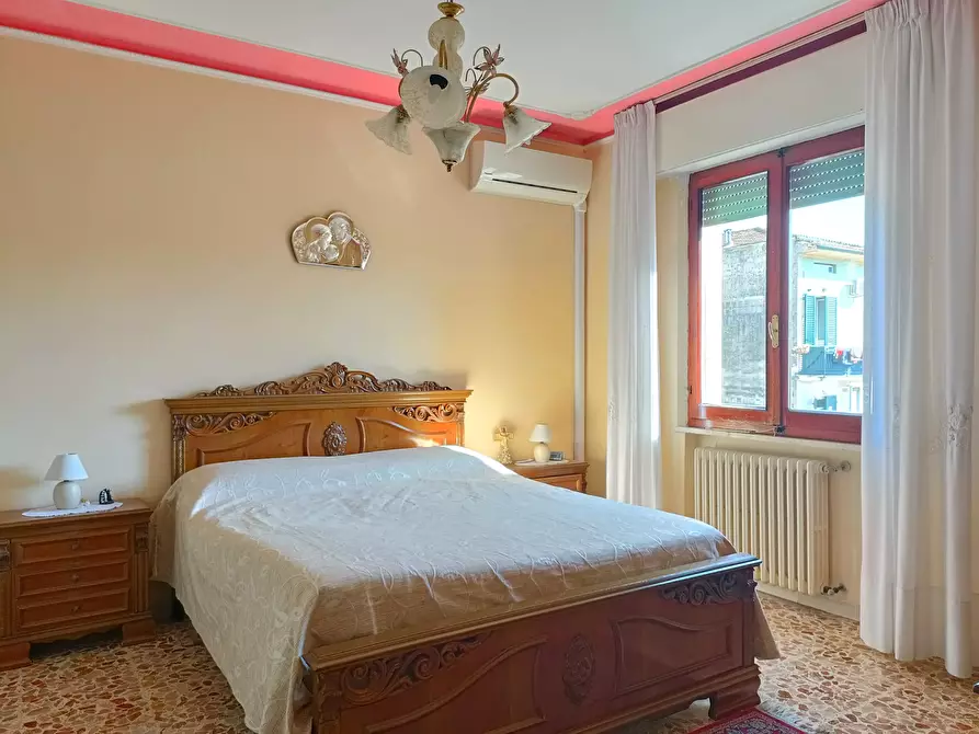 Immagine 12 di Appartamento in vendita  a Fucecchio