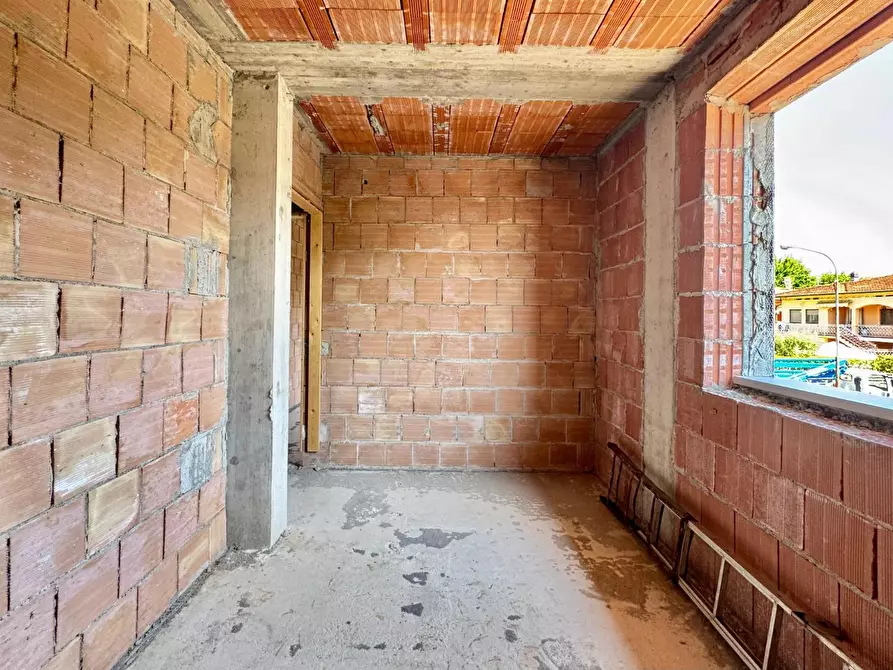 Immagine 22 di Villetta a schiera in vendita  a Capannori