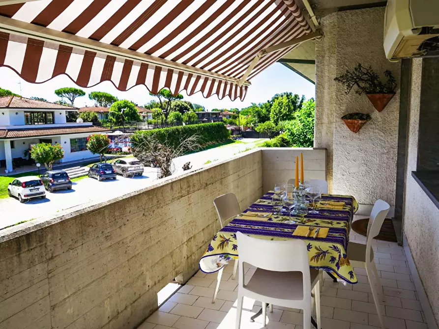 Immagine 26 di Appartamento in vendita  a Massa