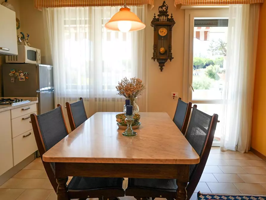 Immagine 9 di Appartamento in vendita  a Massa