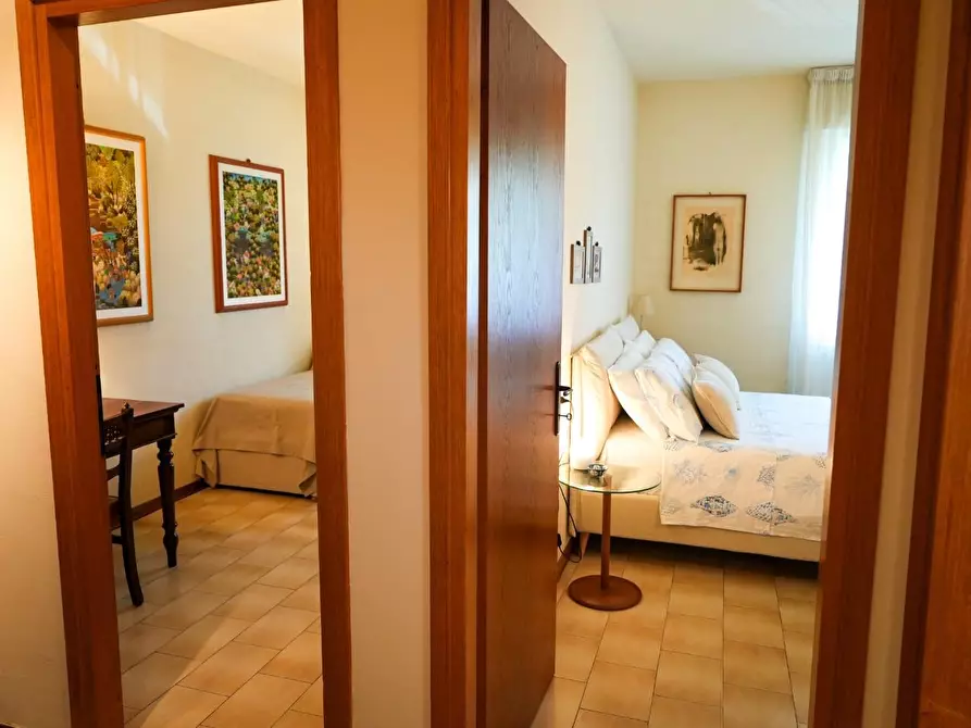 Immagine 18 di Appartamento in vendita  a Massa