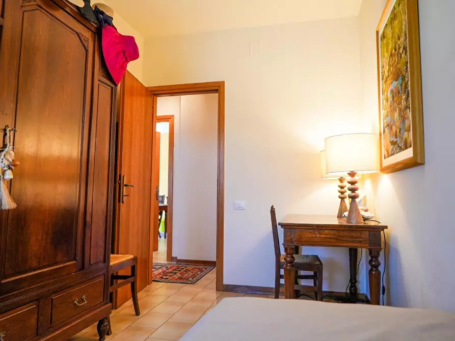 Immagine 17 di Appartamento in vendita  a Massa