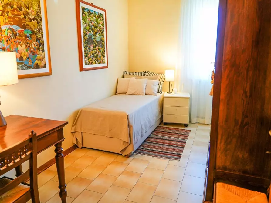 Immagine 14 di Appartamento in vendita  a Massa