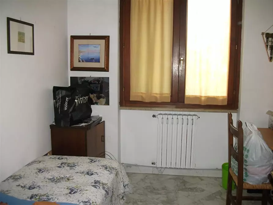 Immagine 23 di Casa trifamiliare in vendita  a Carrara