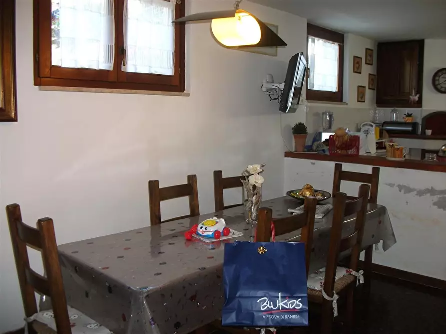 Immagine 15 di Casa trifamiliare in vendita  a Carrara