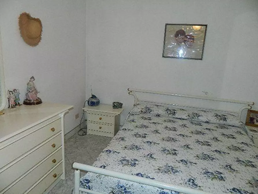 Immagine 7 di Casa trifamiliare in vendita  a Carrara