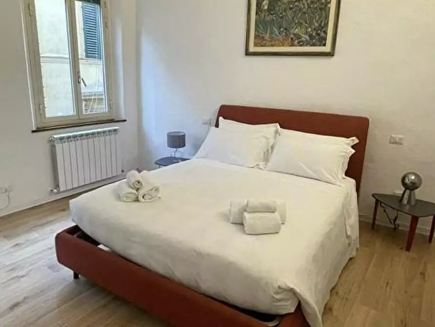 Immagine 2 di Appartamento in vendita  a Siena