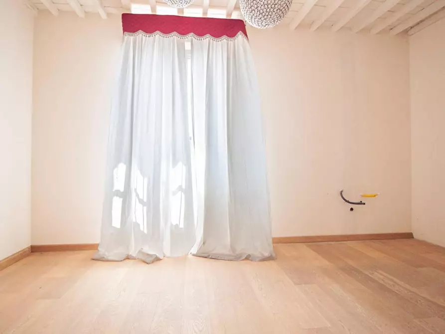 Immagine 5 di Appartamento in vendita  a Cascina