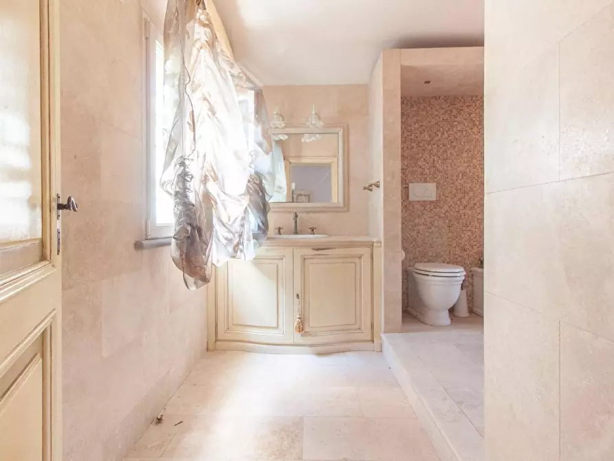 Immagine 18 di Appartamento in vendita  a Cascina