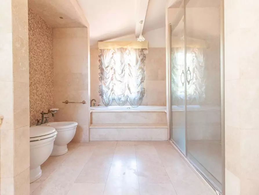 Immagine 19 di Appartamento in vendita  a Cascina