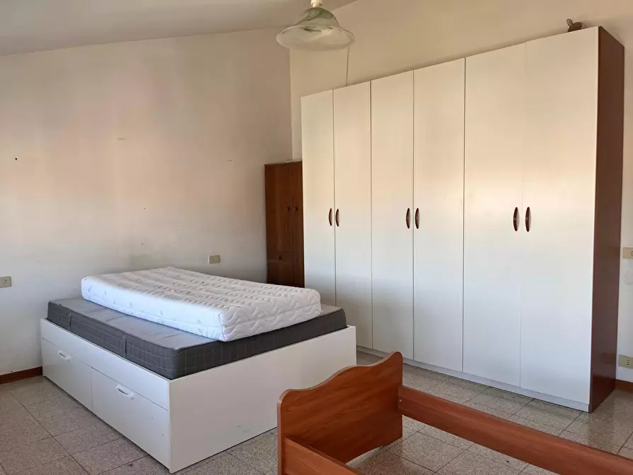 Immagine 3 di Casa trifamiliare in vendita  a Agliana