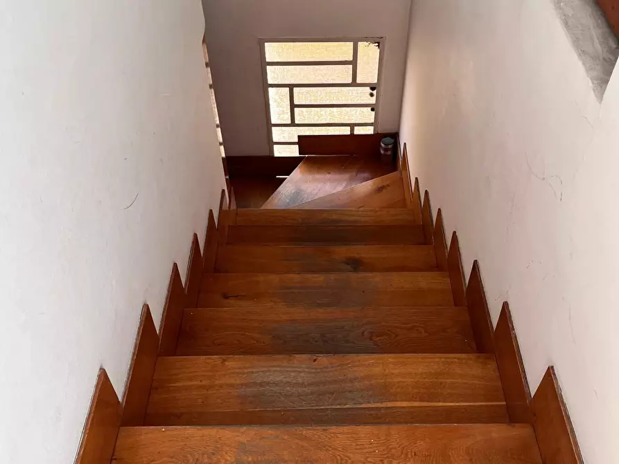 Immagine 4 di Casa trifamiliare in vendita  a Agliana