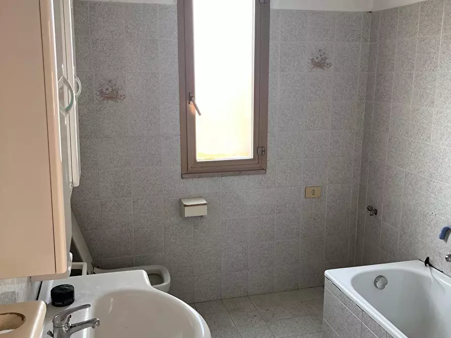 Immagine 5 di Casa trifamiliare in vendita  a Agliana