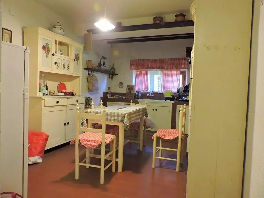 Immagine 8 di Casa bifamiliare in vendita  a San Giuliano Terme