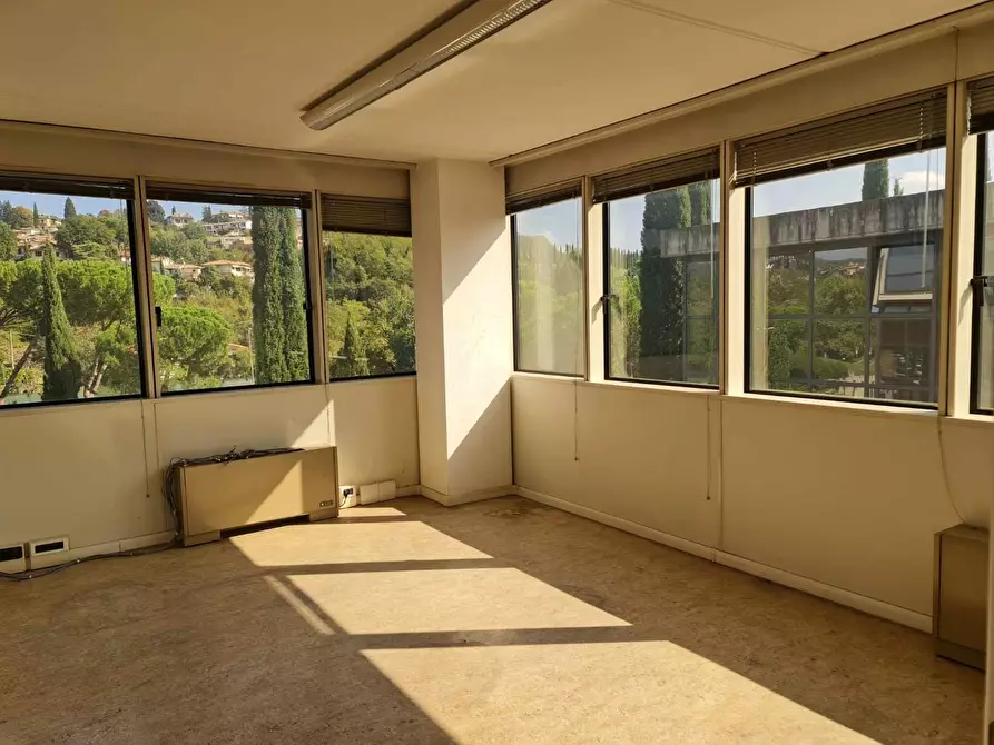 Immagine 4 di Ufficio in affitto  a Poggibonsi