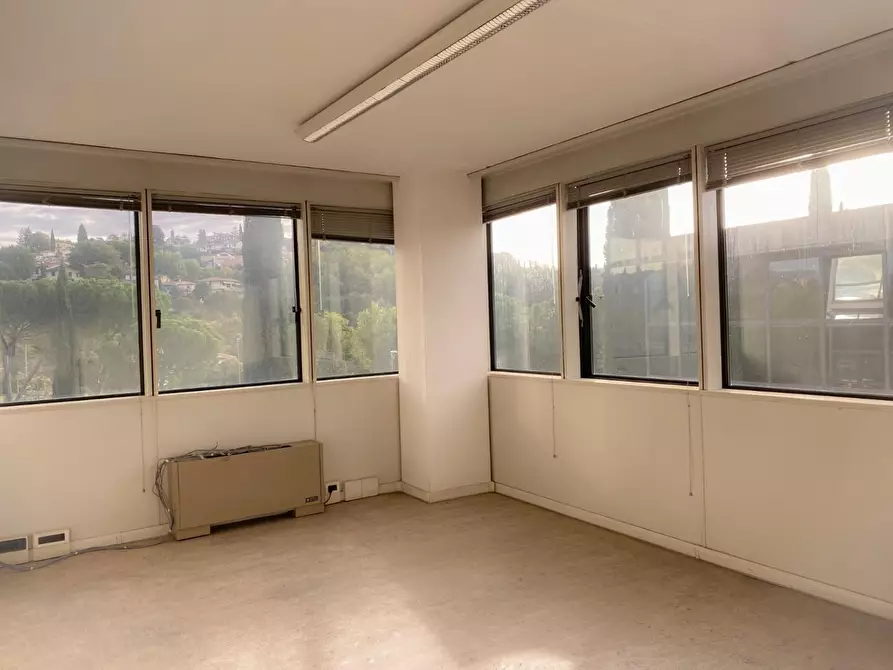 Immagine 6 di Ufficio in affitto  a Poggibonsi