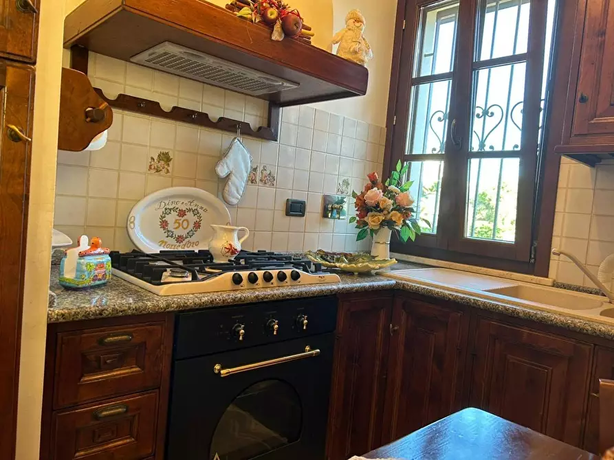 Immagine 6 di Appartamento in vendita  a Cecina