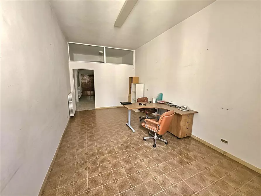 Immagine 5 di Appartamento in vendita  a Massa