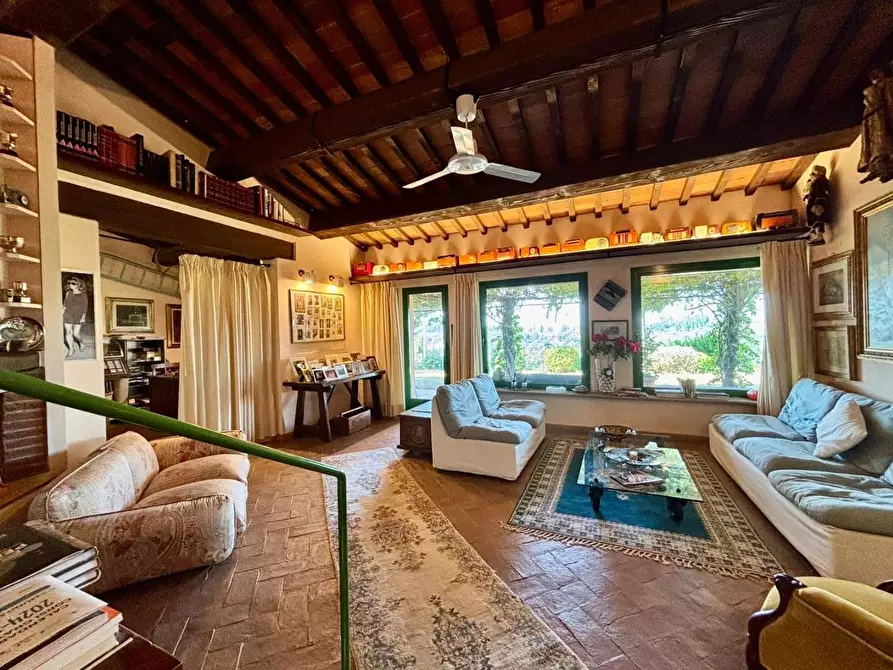 Immagine 53 di Casa colonica in vendita  a Peccioli