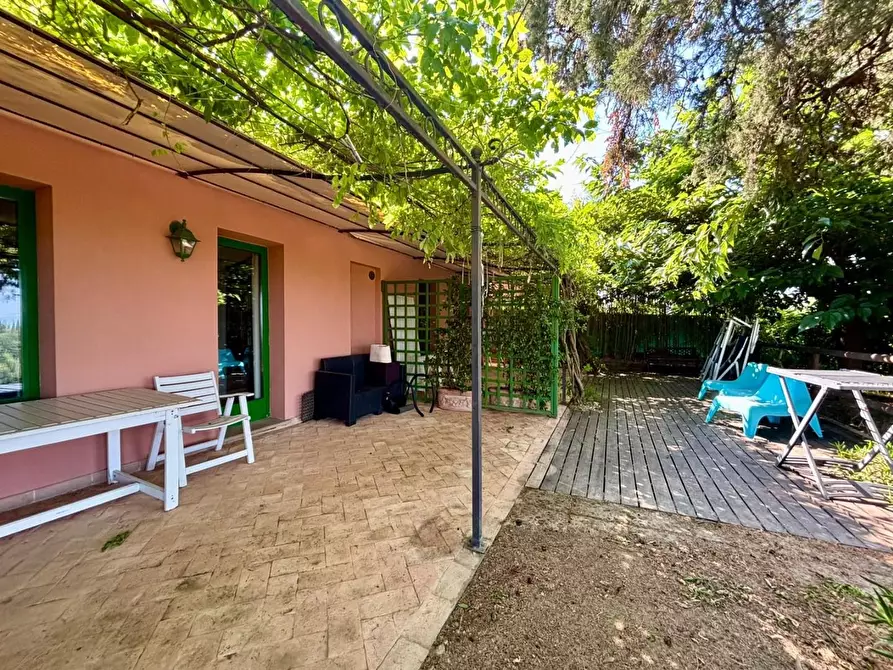 Immagine 22 di Casa colonica in vendita  a Peccioli