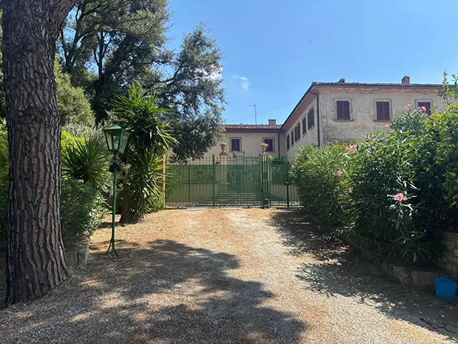 Immagine 6 di Casa colonica in vendita  a Peccioli