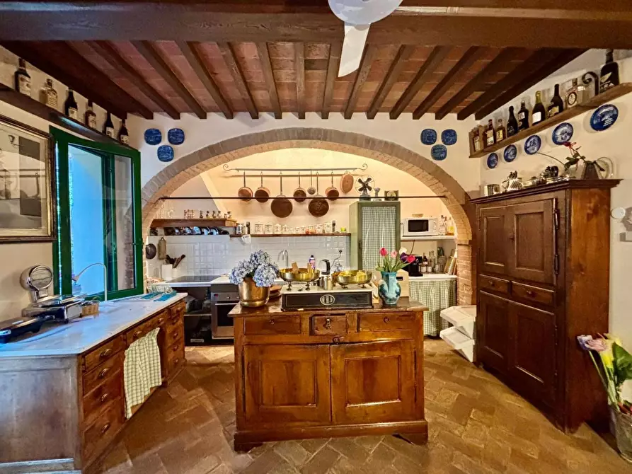 Immagine 66 di Casa colonica in vendita  a Peccioli