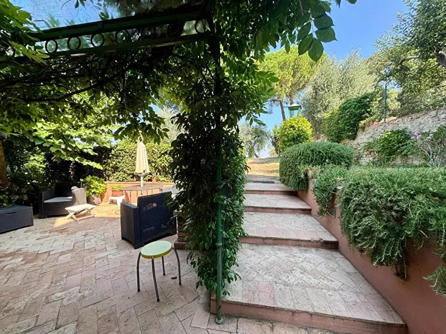 Immagine 18 di Casa colonica in vendita  a Peccioli