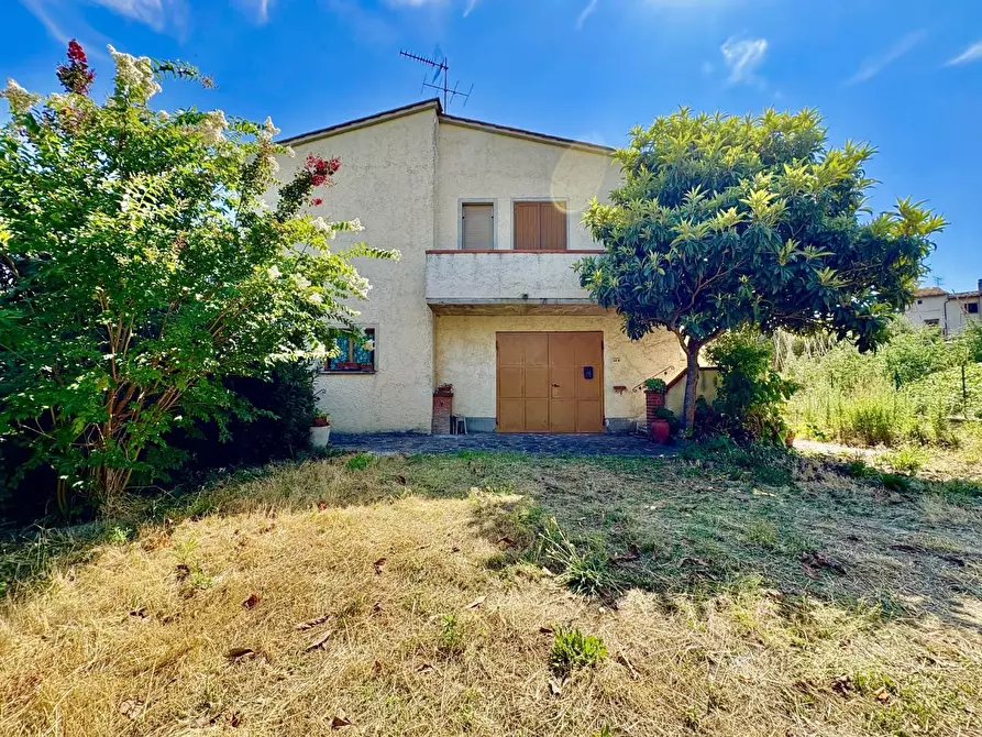 Immagine 2 di Casa indipendente in vendita  a Volterra