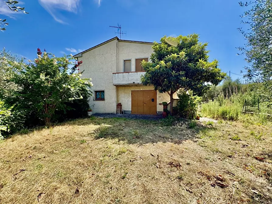 Immagine 1 di Casa indipendente in vendita  a Volterra