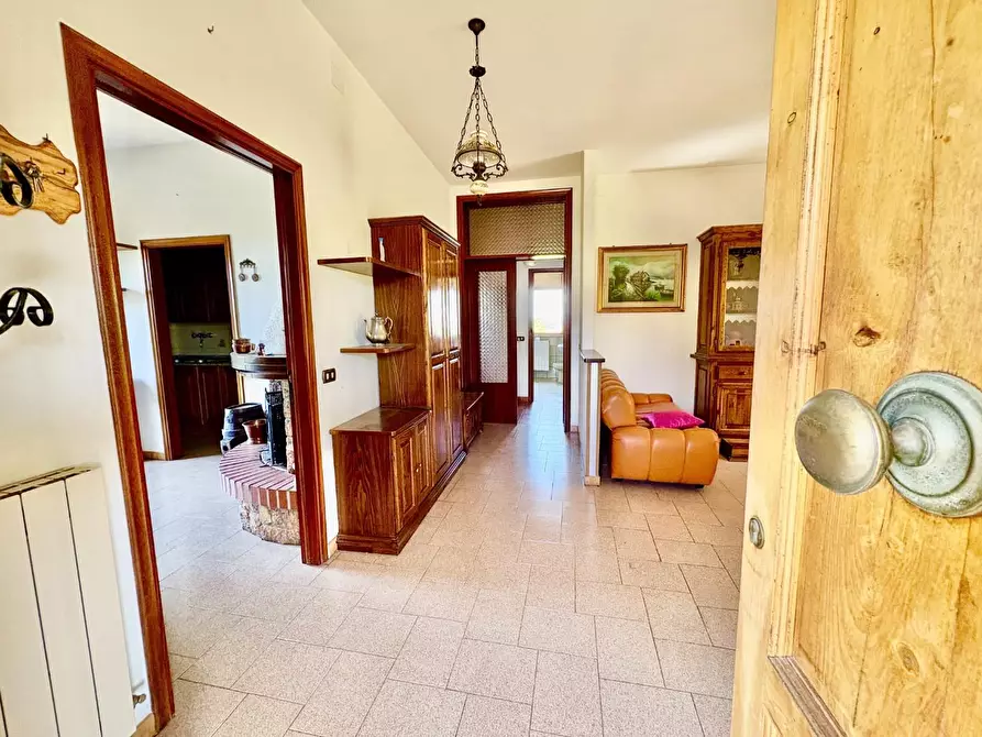 Immagine 3 di Casa indipendente in vendita  a Volterra