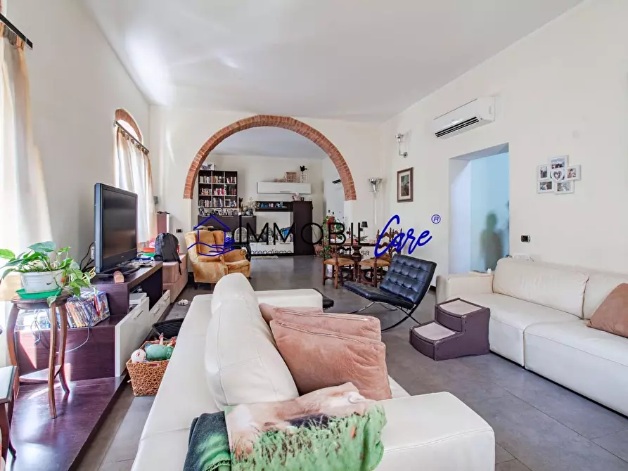 Immagine 10 di Appartamento in vendita  a Livorno