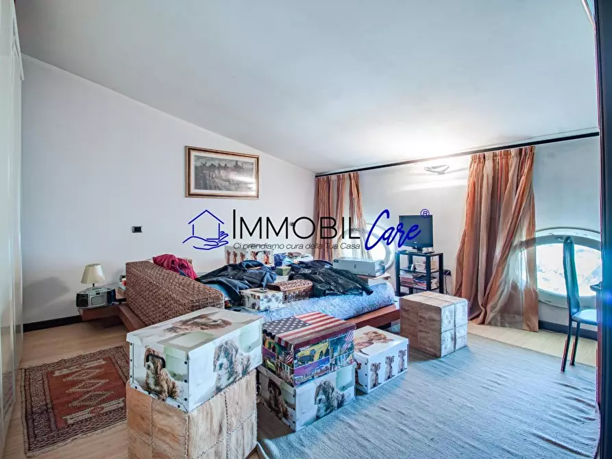 Immagine 22 di Appartamento in vendita  a Livorno