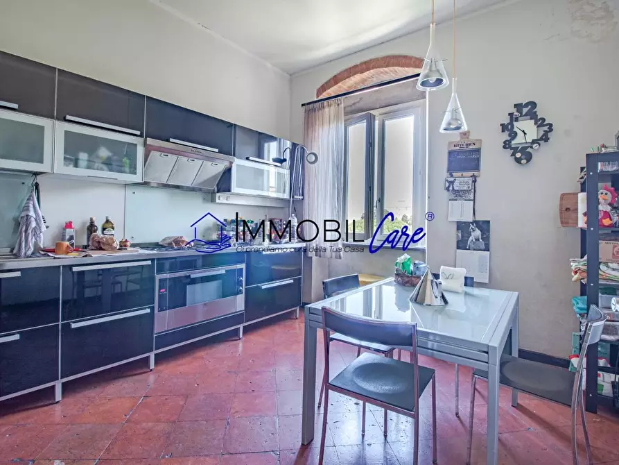 Immagine 17 di Appartamento in vendita  a Livorno