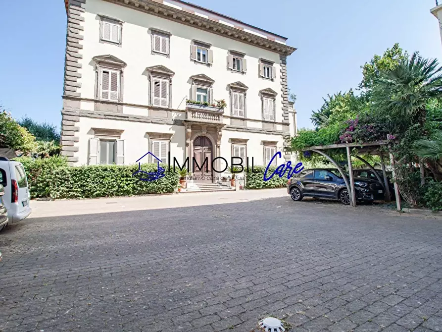 Immagine 43 di Appartamento in vendita  a Livorno