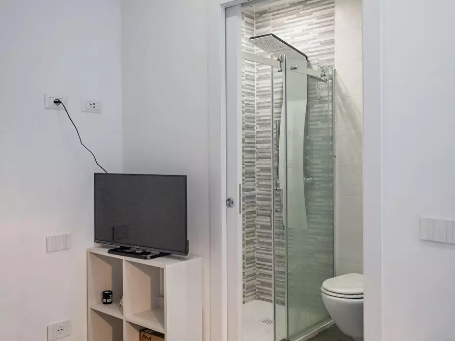 Immagine 7 di Appartamento in vendita  a La Spezia