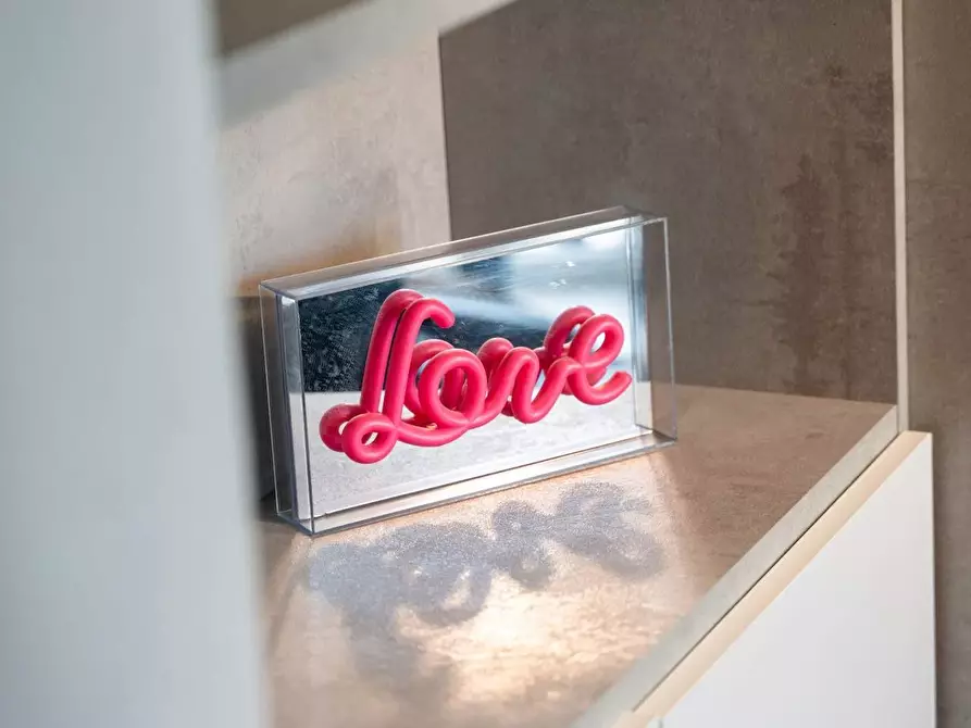 Immagine 12 di Appartamento in vendita  a La Spezia