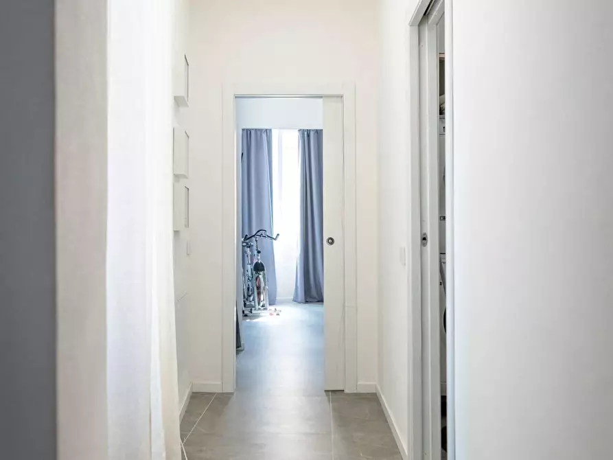 Immagine 15 di Appartamento in vendita  a La Spezia