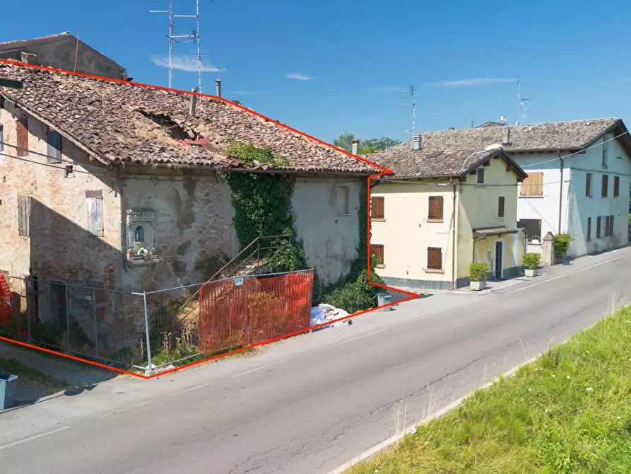 Immagine 9 di Casa semindipendente in vendita  a Campegine